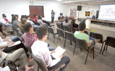 El conversatorio se cumplió en la sala múltiple del área cultural Jorge Gaitán Durán del Banco de la República. La actividad se ejecutó en alianza con la Agencia Colombiana para la Reintegración (ACR) y la Misión de Apoyo al Proceso de Paz de la OEA.
Juan Pablo Cohen