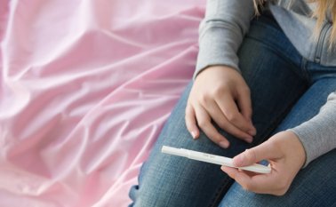 En lo que va de 2015 se ha registrado el nacimiento de 1.447 bebés de madres menores de edad. Archivo