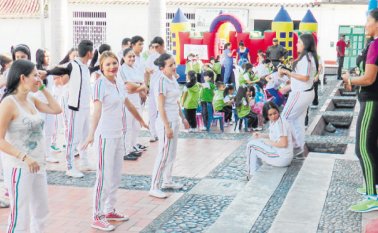 Los estudiantes de los colegios del municipio participaron de las actividades programadas para combatir el sedentarismo. Daicy Echeverri