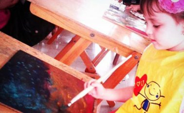 Los menores de cinco años participan en los cursos de iniciación artística, donde definen cual área es más afín a ellos. Suministrada