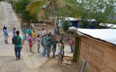 A nueva esperanza llegó una comisión de la Alcaldía, la inspección de Policía y el ICBF. Rodrigo Sandoval