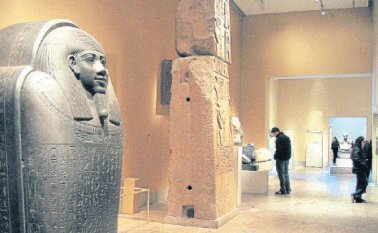 El Met expone en esta ocasión piezas que humanizan la civilización egipcia. Internet