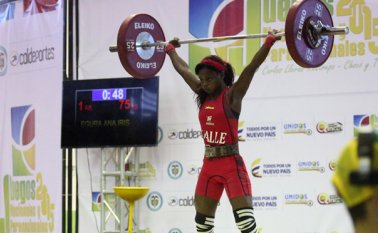 Ana Iris segura con tres oros en el primer día de competencias abrió la senda dorada para los pesistas vallecaucanos, que dominaron plenamente los eventos de las pesas. Colprensa
