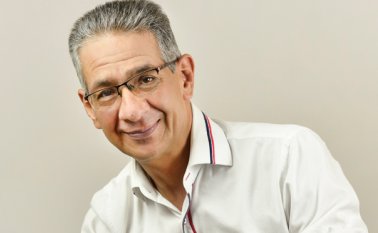 "Mi compromiso indeclinable con el proyecto Cínera permitirá generar empleos duraderos y estables". Archivo