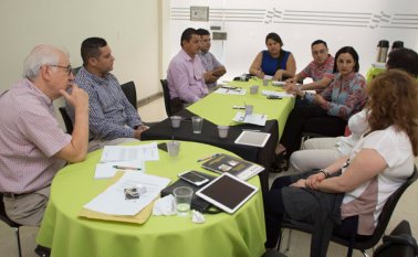 Induarcilla, empresarios del sector y funcionarios del Ministerio de Minas y Energía elaboraron una agenda de trabajo para mejorar la competitividad, tras la crisis con Venezuela. Juan Pablo Cohen