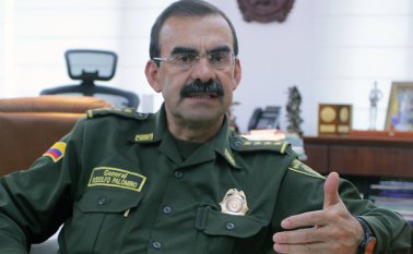 El coronel Reinaldo Gómez Bernal denunció haber recibido presiones del general Rodolfo Palomino para que le concediera favores sexuales en 1998. Colprensa