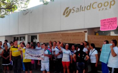 Los manifestantes exigen respeto al derecho a la salud. Jean Javier García