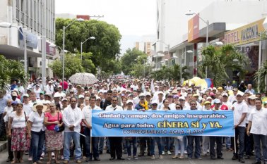 Las comunidades del área metropolitana aseguraron que irán hasta las últimas consecuencias para que se revise la decisión que aprobó el acueducto metropolitano y se dirija esa inversión al embalse del Cínera. Luis Alfredo Estévez