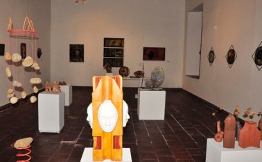 Veinte obras permanecen expuestas en la Torre del Reloj. Edinsson Figueroa