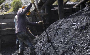 La producción de carbón en el departamento llegó a las 2,1 millones de toneladas, impulsando el crecimiento minero de la región. Archivo