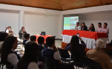 El XV Foro Ambiental se cumplió en el hotel Cariongo con estudiantes y defensores del medio ambiente. Roberto Ospino