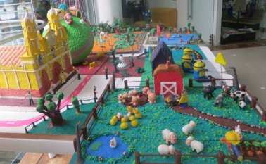 En las maquetas se aprecian lugares como la catedral Santa Ana y el parque 29 de Mayo con el monumento Columna de los Esclavos. Daicy Echeverri