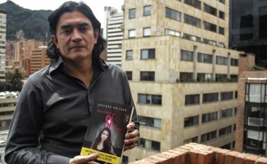 El escritor Gustavo Bolívar habló sobre su nuevo libro, ‘Sin tetas sí hay paraíso’. Colprensa