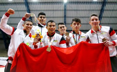 Jossimar Calvo, Jhonny Muñoz, Carlos Calvo, Eric Vargas, James Brochero, Juan Camilo Sánchez, Javier Sandoval y Alberto Iriarte hicieron posible el oro. Colprensa