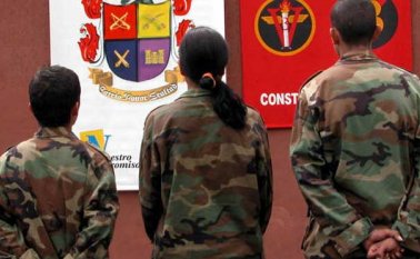 Estos tres menores guerrilleros, del frente 22 de las Farc se entregaron a las autoridades en el mes de abril. Colprensa