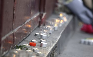 Los atentados fueron "decididos en Siria" y "preparados en Bélgica, con complicidades francesas", según el presidente francés François Hollande. AFP