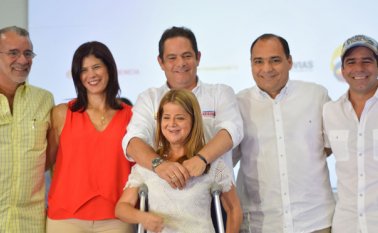 El vicepresidente Germán Vargas Lleras, aseguró que el presidente Juan Manuel Santos es quien maneja la 'chequera' del presupuesto de la nación. Colprensa