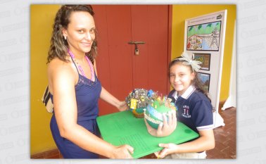 Obras elaboradas con materiales reciclables se apreciaron en la clausura del concurso ‘Conéctate con el arte’, organizado por Centrales Eléctricas de Norte de Santander. Daicy Echeverri