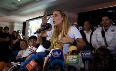 Lilian Tintori, esposa del dirigente radical preso Leopoldo López. AP