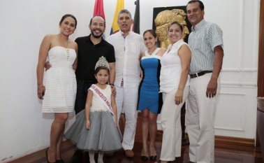 Shirley Salazar, Edoardo Maldonado, Édgar Díaz, Karina Corzo, Nancy Camargo y Carlos Salazar. Cortesía