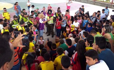 Exjugadores colombiano acompañan un programa del Gobierno Nacional. Cortesía