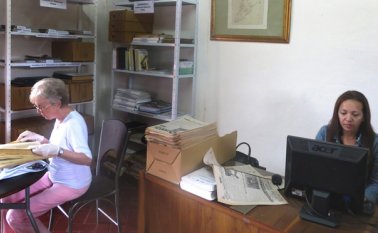 En el archivo de la hemeroteca hay 400 publicaciones y la labor de digitalización apenas alcanza el 10 por ciento. Daicy Echeverri