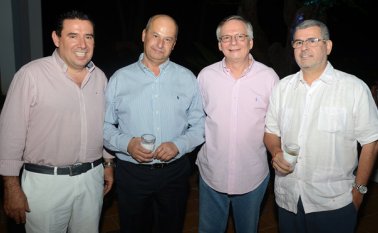 José Gabriel Román, Alberto Soler, Oswaldo Ramírez e Hipólito Leal. Rodrigo Sandoval