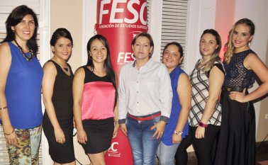 María Antonia Riveros, Marcela Contreras, Aura Berbeo, Tatiana Silva, Ana Karina Fuentes, Diana Alvarado y Adriana Andrade. Edinsson Figueroa