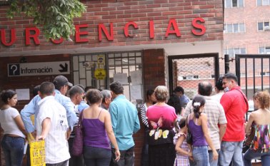 En las urgencias del hospital universitario Erasmo Meoz fueron atendidas las personas quemadas con pólvora y vela derretida durante la noche de velitas en Cúcuta. Archivo