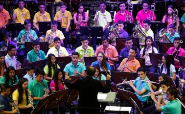 Con ritmos como el currulao y la chirimia, entre otros, propios de esta región, presentados con arreglos sinfónicos y orquestales.  Colprensa