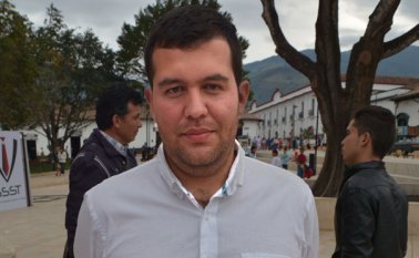 Manuel Landazábal solicitará que se masifique el internet gratis en Pamplona. Roberto Ospino