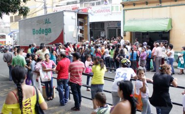 El dirigente indicó que 60% de las industrias agrupadas en Cavidea ha reducido su producción en el último año, afectando la disponibilidad de varios rubros. Archivo