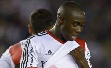 Éder Balanta, defensor colombiano del River Plate. Archivo