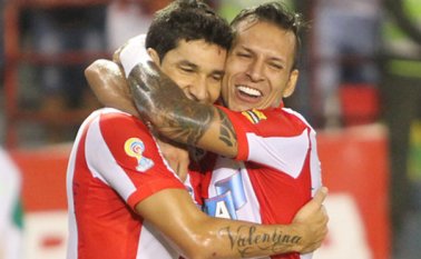 Roberto Ovelar marcó el primer gol del Junior. Colprensa