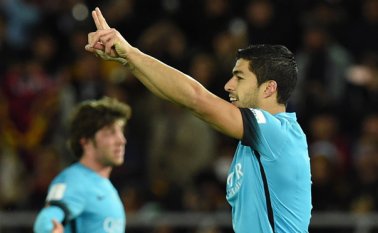 Luis Suárez marcó tres goles en la victoria del Barcelona. AFP
