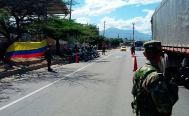 Las tropas implementaron este fin de semana verificación de antecedentes, patrullajes e inspecciones. Ejército Nacional