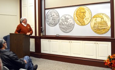 Twain, cuyo nombre bautismal era Samuel Clemens, nació en Florida, Missouri, el 30 de noviembre de 1835. Unos años después su familia se instaló en Hannibal. AFP
