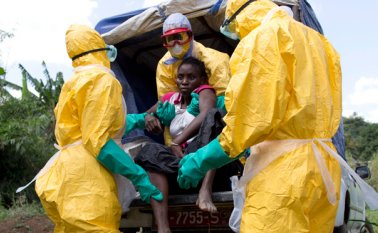 La epidemia dejó más de 11.300 muertos, de 29.000 casos censados, concentrados al 99% en tres países limítrofes: Guinea, Sierra Leona, declarada libre de ébola el 7 de noviembre, y Liberia. Archivo