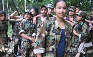 Mujeres de las Farc. Internet