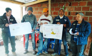 Cultivadores de gulupa se unieron para denunciar a la empresa FLP Gutiérrez, que según ellos les debe $65 millones por la venta de cosechas de este fruto. Daicy Echeverri