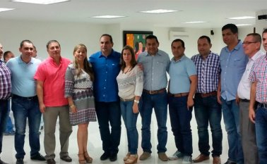 Director de Corponor, Gregorio Angarita (quinto de izquierda a derecha). Cortesía