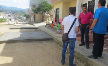 La Secretaría de Infraestructura dio a conocer que en el listado de proyectos aparece el mejoramiento de vías en los barrios. Daicy Echeverri