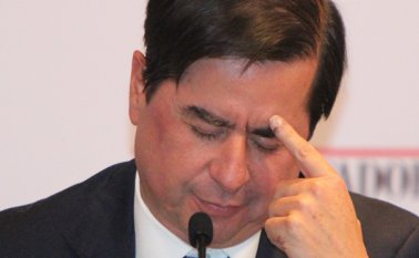 El ministro es acusado de supuesta participación en el nombramiento de gerentes de hospitales en la Alcaldía en Bogotá, durante el período de Samuel Moreno. Colprensa