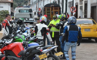 Con controles y charlas la Policía busca reducir los accidentes de tránsito, especialmente en el Centro Histórico de Pamplona. Roberto Ospino