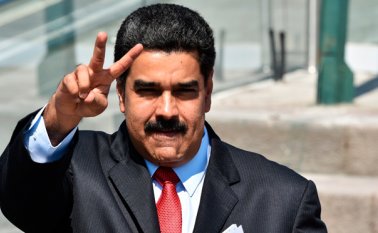 La caída que han sufrido los precios del crudo, que ya están por debajo de los 30 dólares por barril, ha golpeado a la economía venezolana. AFP