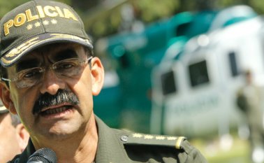 Al director de la Policía Nacional lo acusan de acoso sexual y abuso de poder por parte del oficial. Colprensa