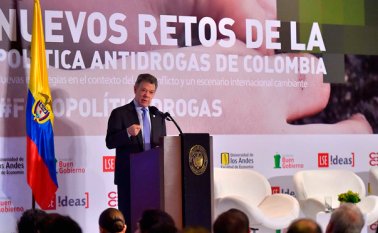 Juan Manuel Santos durante el foro 'Nuevos retos de la política antidrogas de Colombia'. Colprensa
