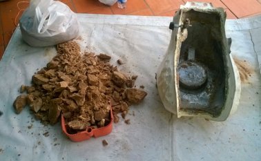 Al desmontar el tanque, los policías constataron que contenía escasamente una botella de gasolina que alcanzaría para un recorrido corto. Policía Nacional