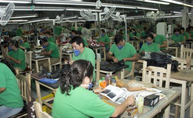 El personal ocupado por la industria manufacturera en diciembre de 2015 aumentó 1,5% frente al mismo período de 2014. Archivo