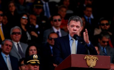 santos habló desde la Escuela de Cadetes Francisco de Paula Santander, donde se realizó la ceremonia de cambio de mando de la Policía Nacional. Colprensa
